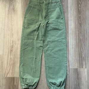 Sz 8 Mother Green Cargo Jean